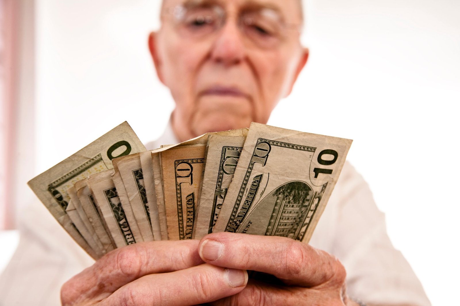 Social Security 2027 COLA: 3.5% Raise Forecast — What San Antonio Retirees Should Know